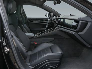 Porsche Panamera III Turbo S E-Hybrid Executive — photo 25