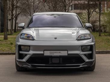 Porsche Macan Electrique Turbo — photo 18