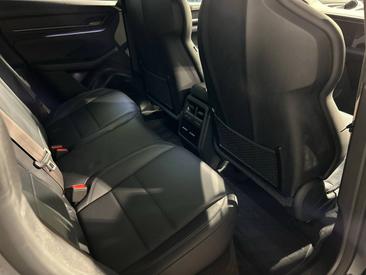 Porsche Macan Electrique Turbo — photo 19