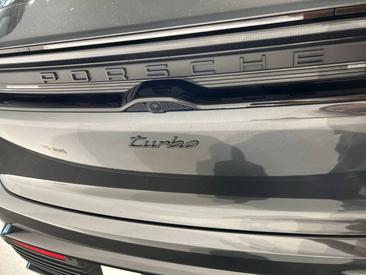 Porsche Macan Electrique Turbo — photo 25