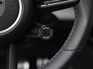 Porsche Macan Electrique Turbo — photo 26
