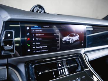 Porsche Panamera III 4 E-Hybrid — photo 38