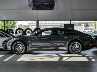 Porsche Panamera III