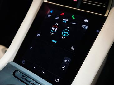 Porsche Taycan ph2 — photo 25