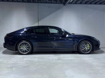 Porsche Panamera II 4 E-Hybrid — photo 6