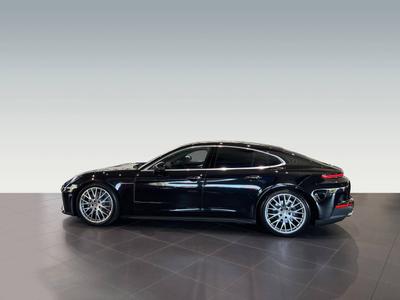 Porsche Panamera III 4