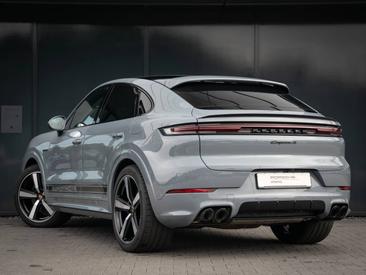 Porsche Cayenne III S E-Hybrid Coupé — photo 3