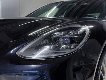 Porsche Panamera II 4 E-Hybrid — photo 9