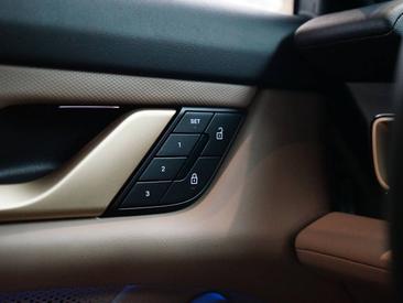 Porsche Taycan ph2 — photo 30