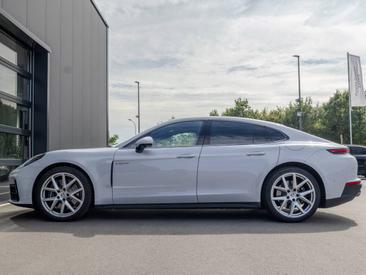 Porsche Panamera III 4 E-Hybrid — photo 2