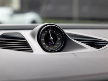 Porsche Macan Electrique Turbo — photo 34