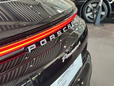 Porsche Panamera III 4 — photo 7