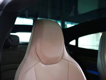 Porsche Taycan ph2 — photo 34