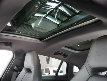 Porsche Panamera III — photo 14