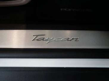 Porsche Taycan ph2 — photo 36