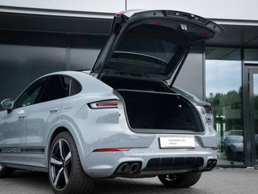 Porsche Cayenne III S E-Hybrid Coupé — photo 11