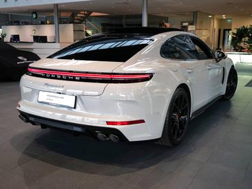 Porsche Panamera III 4 E-Hybrid — photo 7