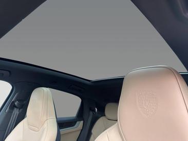 Porsche Cayenne III Coupé — photo 26