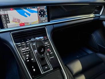 Porsche Panamera II 4 E-Hybrid — photo 22