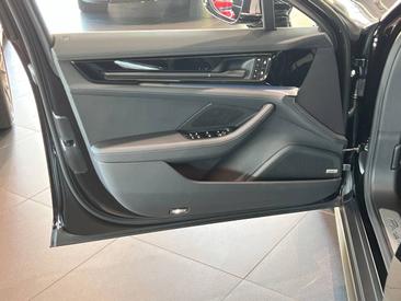 Porsche Panamera III 4 — photo 16
