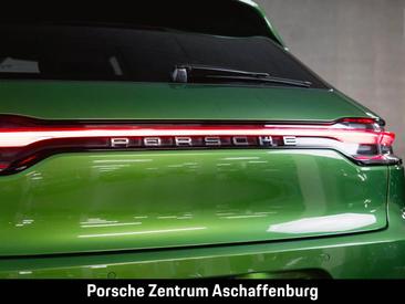 Porsche Macan S 2019 Mambagrünmetallic — photo 8