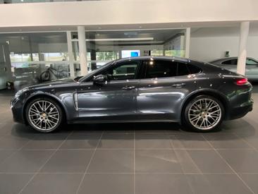 Porsche Panamera II ph2 4 Platinum Edition — photo 2