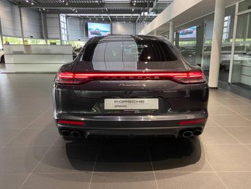 Porsche Panamera II ph2 4 Platinum Edition — photo 5