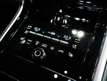 Porsche Panamera III 4 E-Hybrid — photo 27