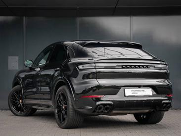 Porsche Cayenne III S E-Hybrid Coupé — photo 3