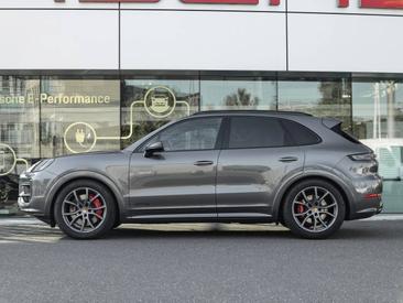 Porsche Cayenne III GTS — photo 2
