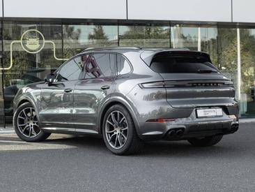 Porsche Cayenne III GTS — photo 3