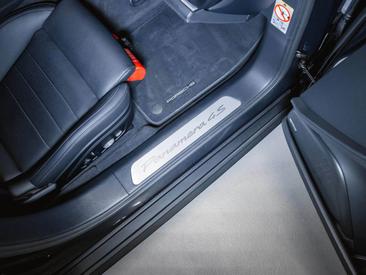 Porsche Panamera III 4S E-Hybrid — photo 27
