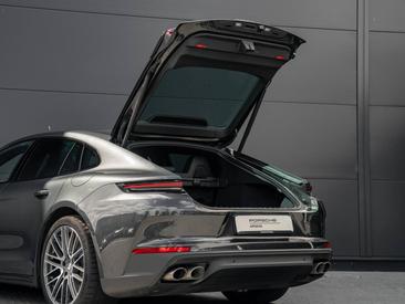 Porsche Panamera III 4 E-Hybrid — photo 7