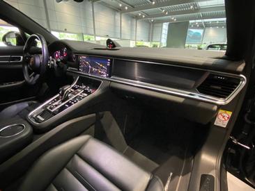 Porsche Panamera II ph2 4 Platinum Edition — photo 17
