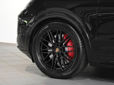 Porsche Cayenne III GTS — photo 9