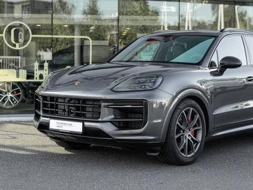 Porsche Cayenne III GTS — photo 7