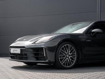 Porsche Panamera III 4 E-Hybrid — photo 9