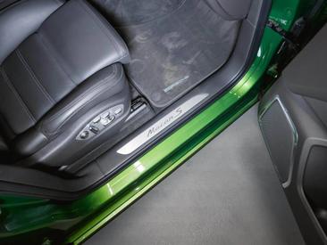 Porsche Macan S 2019 Mambagrünmetallic — photo 26