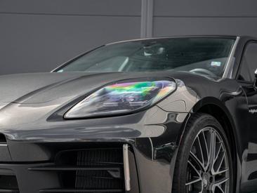 Porsche Panamera III 4 E-Hybrid — photo 11