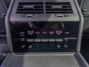 Porsche Panamera III 4 E-Hybrid — photo 31