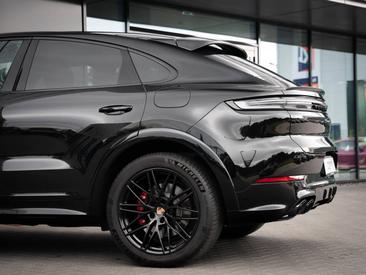 Porsche Cayenne III S E-Hybrid Coupé — photo 12