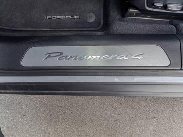 Porsche Panamera III 4 E-Hybrid — photo 32