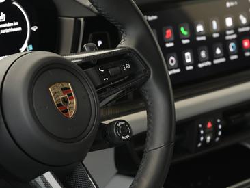 Porsche Cayenne III GTS — photo 16