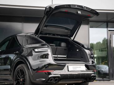 Porsche Cayenne III S E-Hybrid Coupé — photo 15