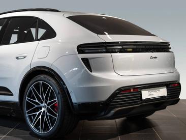 Porsche Macan Electrique Turbo — photo 8