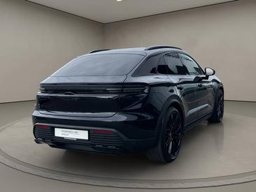 Porsche Macan Electrique 4S — photo 6
