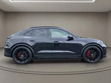 Porsche Macan Electrique 4S — photo 7