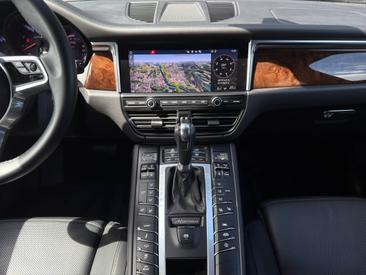 Porsche Macan GTS — photo 12