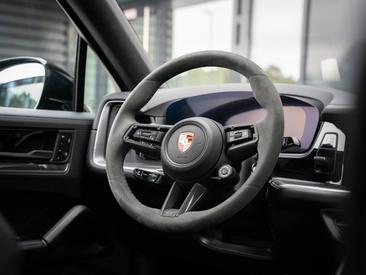 Porsche Cayenne III S E-Hybrid Coupé — photo 26