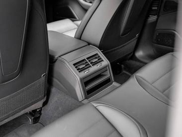Porsche Panamera III 4 E-Hybrid — photo 26